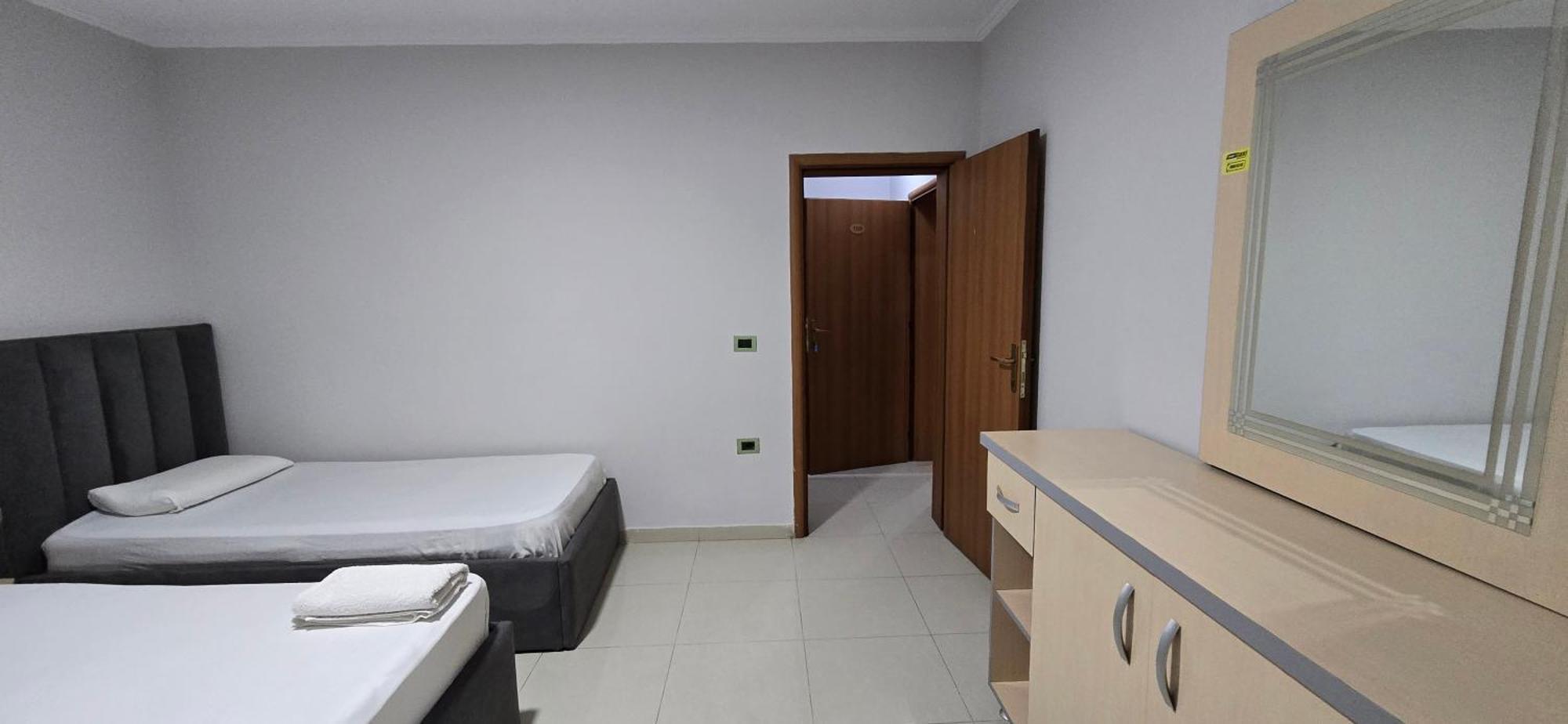 Koa Hotel Tirane Extérieur photo